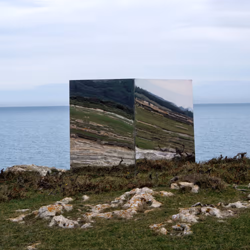 Item #77420488806397133330525240221901748923623733359161899369760968678630886473729 Media