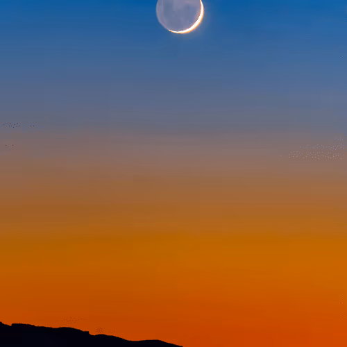 Omutu and Matariki at dawn