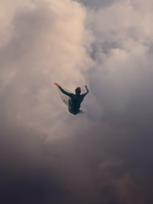 Item #11837838241620560215058560644892660812206698025134506801332853176284320104449 Media