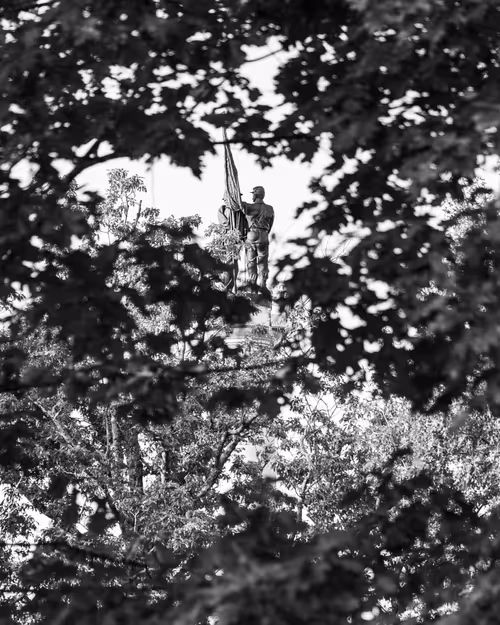 Item #10691109686083431502166818963425883962656955232587770388242978804252501082113 Media