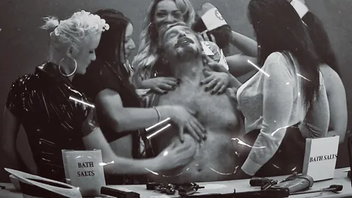 Item #51792000692652649706991026145015157507097883569816070395065263850081147158529 Media