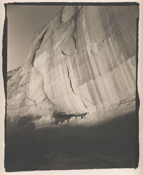 Item #97041511589792745938669881188148998341964108318296098146170872122188501090429 Media