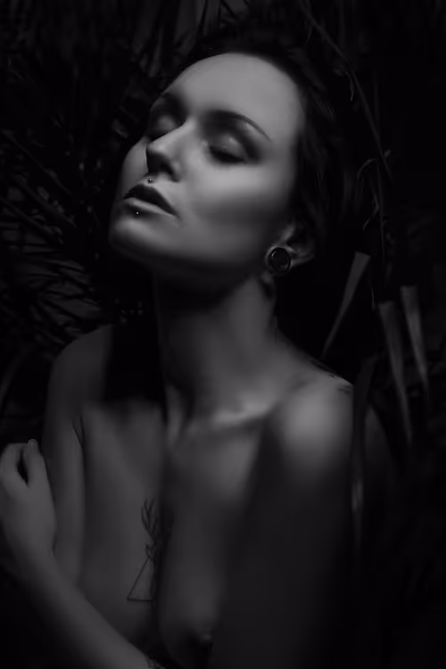 Item #105161031612543298608044277412502650874937520705933275421232313280074793091082 Media