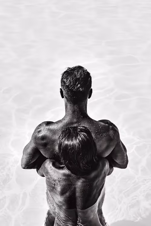 Item #74895612829637780706248325170650045951376310524088245673866730569554708135937 Media