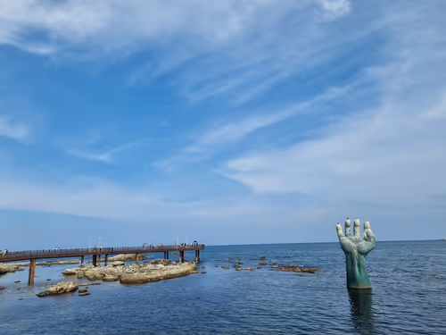 Item #75974095397797869169105194949129913735099029966043263672515012817088629702657 Media