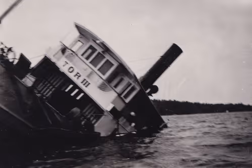 Item #30585250532602043535724079505865678596675897585705809312671979439194124582913 Media