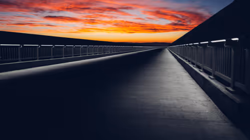 Item #38069088421557280780080489884356511775313840977413642295707171757764600922113 Media