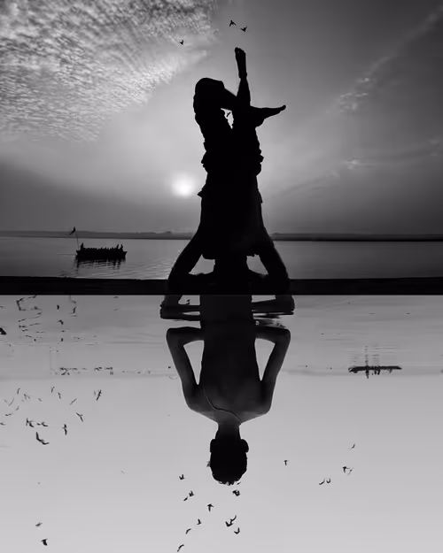 Item #77880343441441824581090406099038781538338001840329207874185158543437664878602 Media