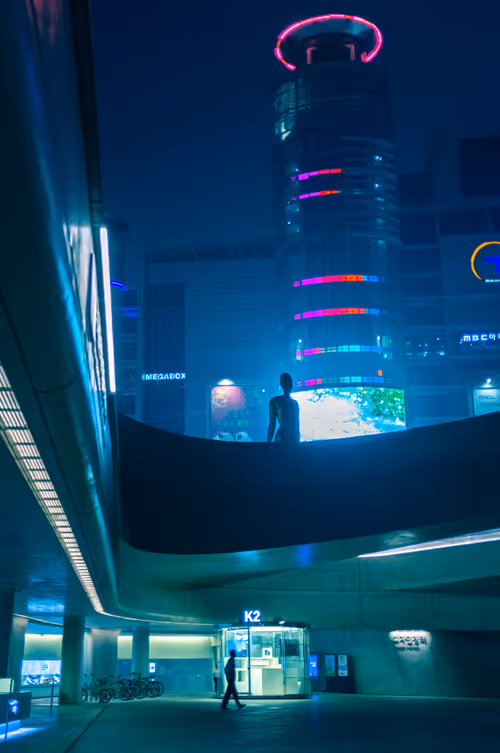 Item #51038767389134457626930617169090287934471579480777975785156342709648290217985 Media