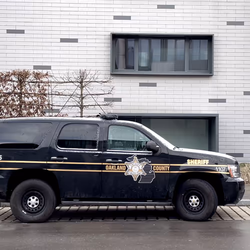 Item #62175267119956854346768101641824727859604734918017792062945530263414809559041 Media