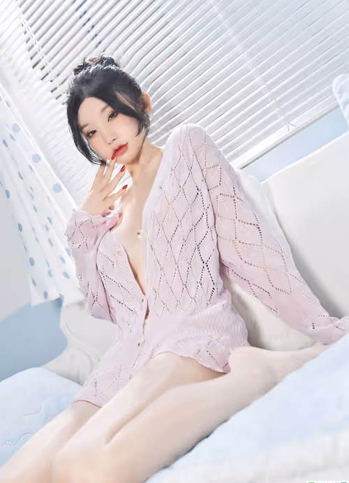 Item #66514657442727039825503661940495918043450235077771894188182694835743078057632 Media