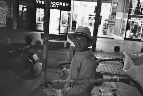 Item #108114342104392653736314500859474189257367411327069604905681252888565851881473 Media