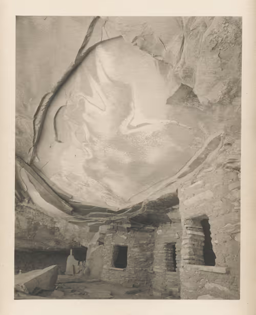 Item #97041511589792745938669881188148998341964108318296098146170872123288012718180 Media