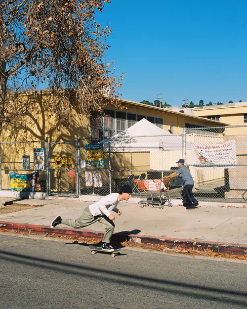 Item #103337611933110337448161440806560268112476320183319594419260887150535529988097 Media