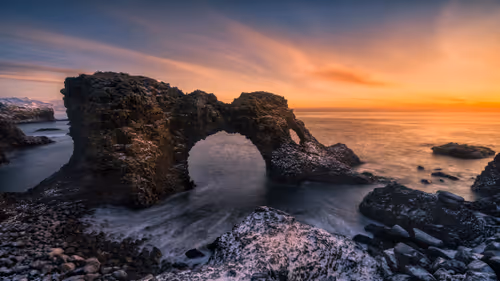 Item #33905874090819082513688943538230910820806372635716531311002980255318121906177 Media