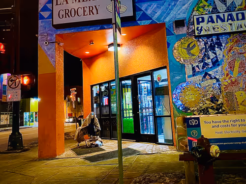 Item #114279786815483835742935838326294260638396500058431288090028659197418336681985 Media