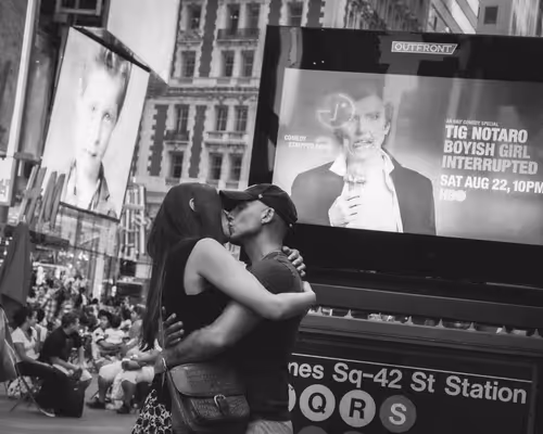 Item #85577260603030156602387291420022515893188258396529064293857949033747055640577 Media