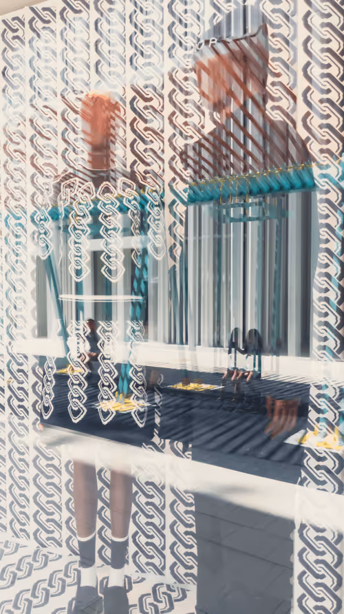 Item #1329906673436554735741479762689004721964883825291971096983776556755105873921 Media