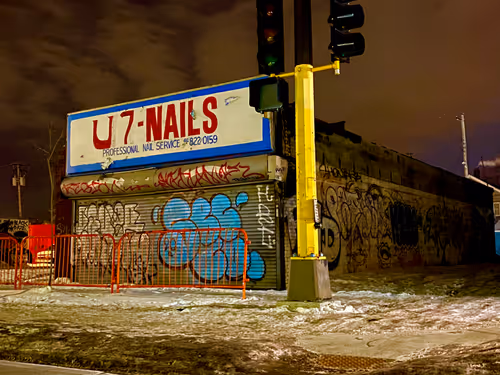 Item #114279786815483835742935838326294260638396500058431288090028659174328592498689 Media