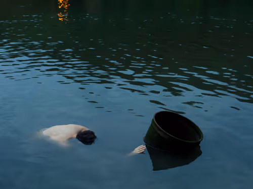 Item #90759427057310509927547570395708714779512351118091613108582219559548680667137 Media