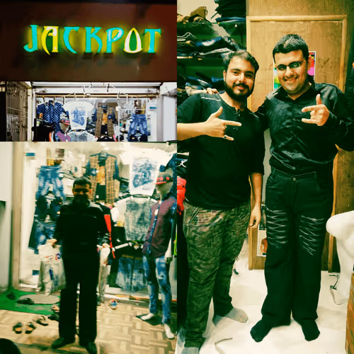 Item #63389622150095133752134319112530935475982121592392805664527527906475404951553 Media