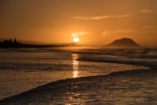 Item #108547290172068983727785202246252609350304201814617164826611776956763664809985 Media