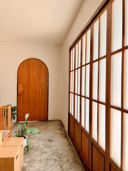 Item #61748312555266975109451486537523370227541378118853979631158962840862371872769 Media