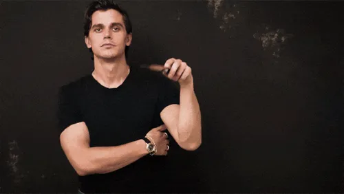 Item #6736733873276100771878427872874116491949098872357231185218843795029225373697 Media