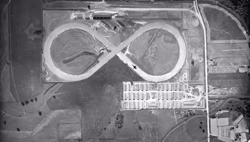 Item #112976571757822569538194461650133321399486138832093946782655487696179751288833 Media