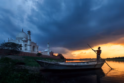 Item #83886518355349597778021909356356491703500961359452684167797568184032887308289 Media