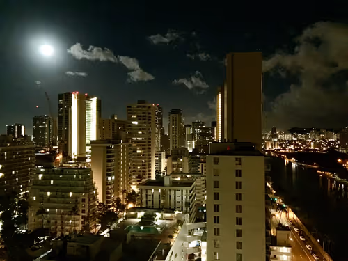 Item #83408267508132833456682495211820804283305655612987816864939849108639216304129 Media