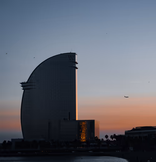 Item #28474351098478004696922498531040640603996189809429672416218699639297809580033 Media