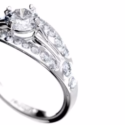Do you want to marry me ?