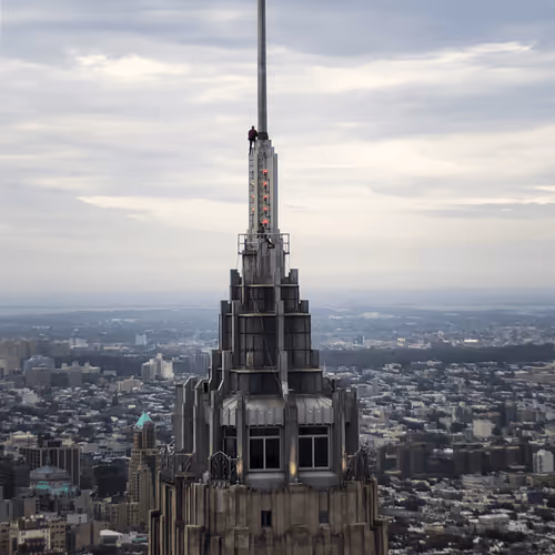 EM.1T - On The Roofs