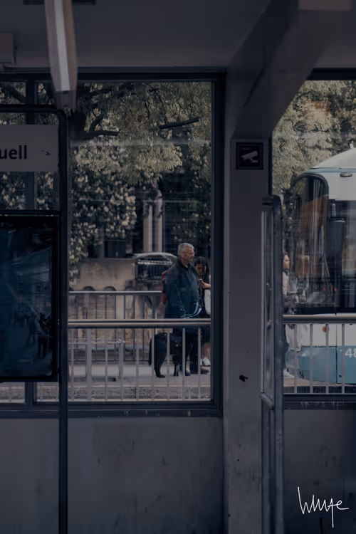 Item #74875889141145645292753782198545527001710615385351102791311981712135013007361 Media