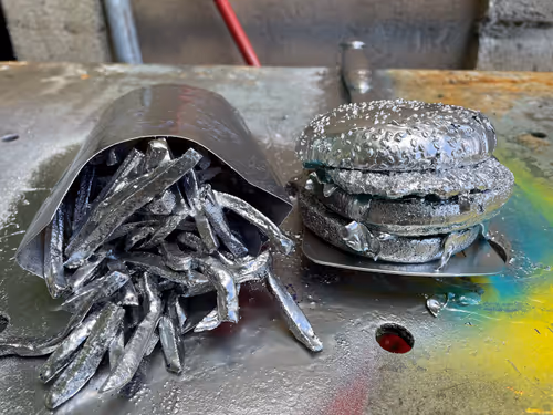 Item #96980589418241390712147429187600573707243645183759256686646524258012285108225 Media