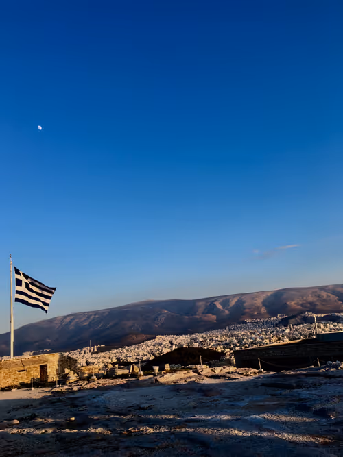 Item #51690675638909644790966826113213763437997288927381309606437551952809491955713 Media