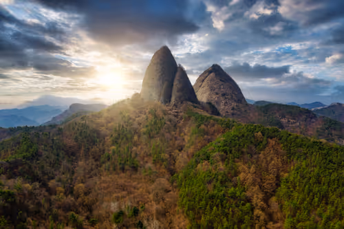 Item #2516690021145508238429948060547727761828399165736942073946920555528744599553 Media