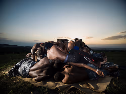 Item #98227430356298837060103829344695546217270943753946915637715863885446354305025 Media