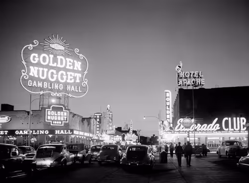 Item #56431751608181922231259635946092067407977788553703326303680802211794687885313 Media