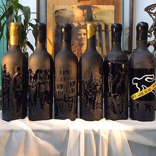 Item #39593655939985855129749082379850820769736281827755441986965108812606655692801 Media