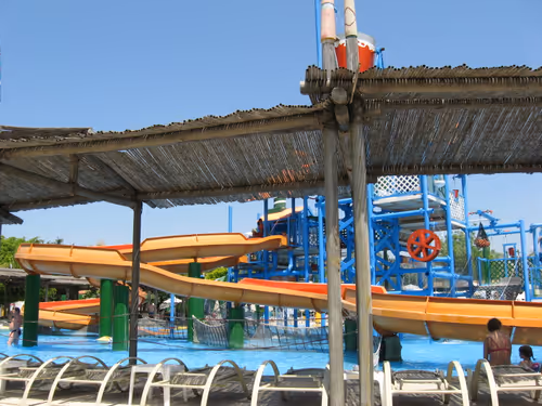 Item #49780404214023394125628081485635193078207366864253774489702248301519821602817 Media