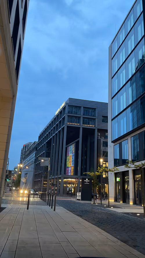 Item #16618738114346914127219060499717801535161246505766705550572350512825947389953 Media