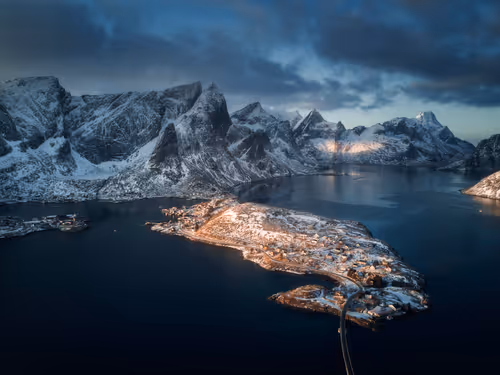 Item #70181392208351444828797858341320009028423104343210808831901439997134292123649 Media