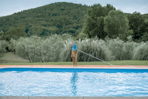 Item #66199238370220987817260704809787442862597280032429936774217036756719157379073 Media