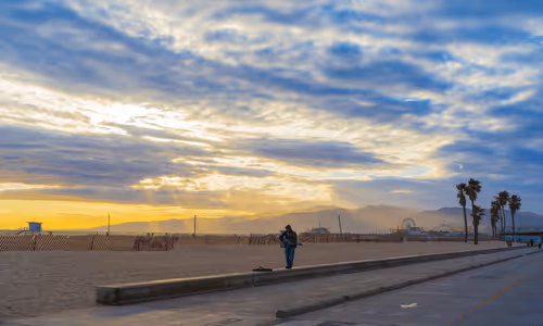 Item #62617397375757312297803897609954755559227699621957103885912270305496531992577 Media