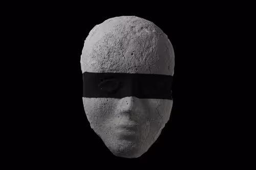 Item #27962443857850666400778794939179223667452374374845620376262604609772551405569 Media