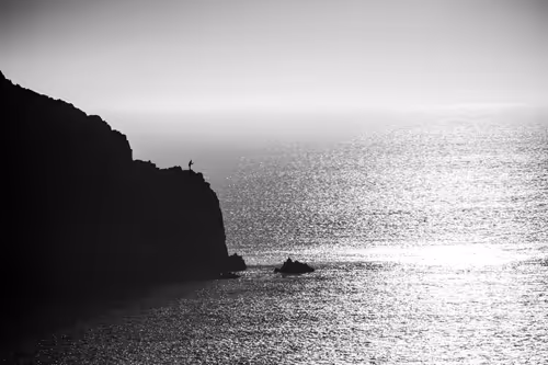 Item #84834639463328091260484975677994672960317612935287513554023818043148122193921 Media