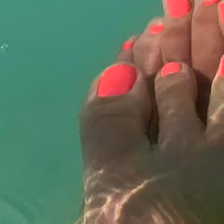 Feet Dive