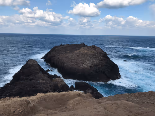 Item #2703142306123291722178089675917082041881281885356297145373661620600848777217 Media